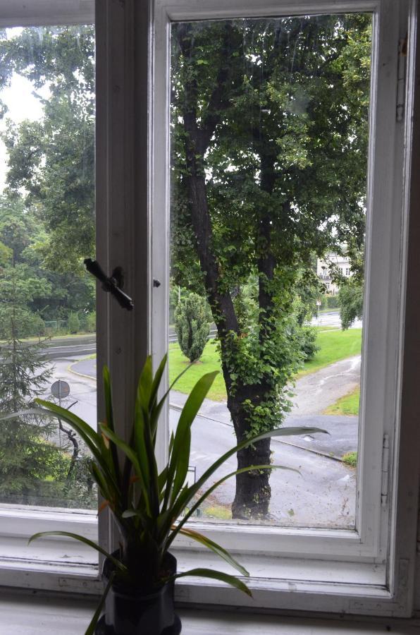 Dom Otwarty Apartment Jelenia Gora Bagian luar foto