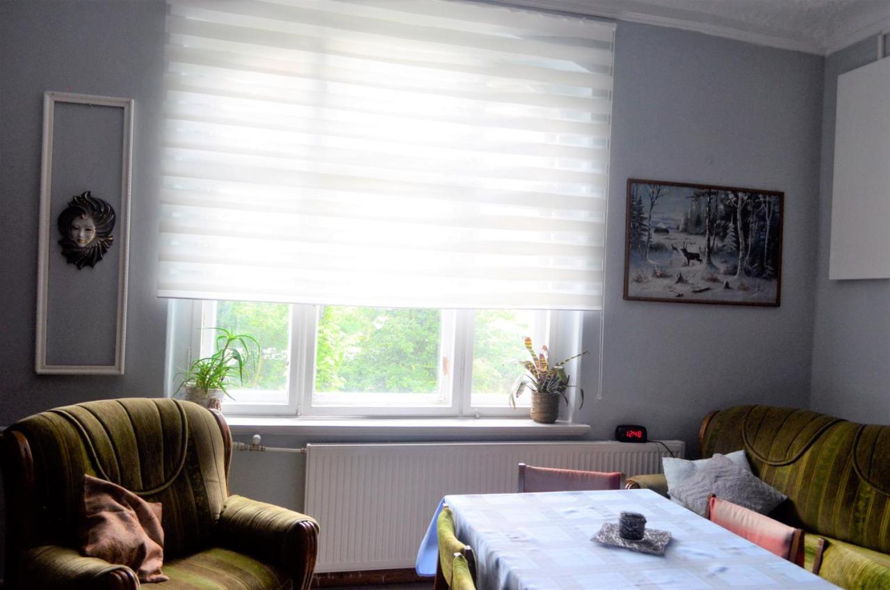 Dom Otwarty Apartment Jelenia Gora Bagian luar foto