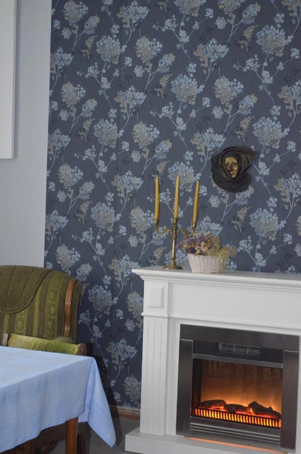 Dom Otwarty Apartment Jelenia Gora Bagian luar foto