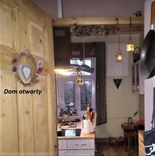 Dom Otwarty Apartment Jelenia Gora Bagian luar foto
