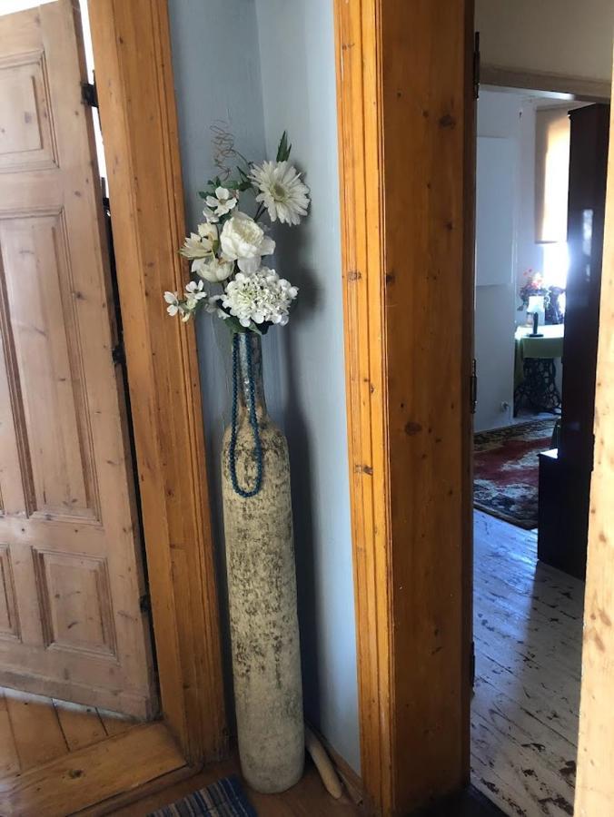 Dom Otwarty Apartment Jelenia Gora Bagian luar foto