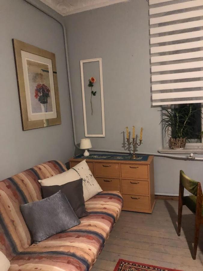 Dom Otwarty Apartment Jelenia Gora Bagian luar foto
